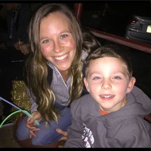 Meet your Posher, Whitney